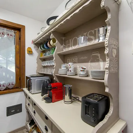 Ciasa Valentina Apartment